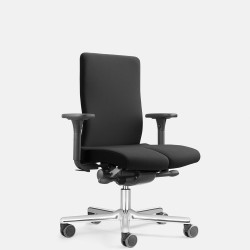 Produktmerkmale:
- Besonderheiten: orthopädischer Bürodrehstuhl
- Rückenlehne 8-fach höheneinstellbar und in 5 Positionen arretierbar
- seitliche Federkraftverstellung von 45 - 120 kg
- ergonomischer Muldensitz
- unabhängig voneinander neigbare und feststellbare vordere Sitzhälften
- Sitzwinkel bis zum 30° neigbar
- weiche Doppellaufrollen Ø 65 mm, geeignet für alle Bodenbeläge
- Bezugsstoffe nicht verklebt, Rückenlehne verklebt
- Bedienungsanleitung am Stuhl
- Farben: Deep Black A30, Black Grey A32, Blau, Leder Schwarz
- Optional: schwarzes oder poliertes Aluminiumfußkreuz und Gasfeder